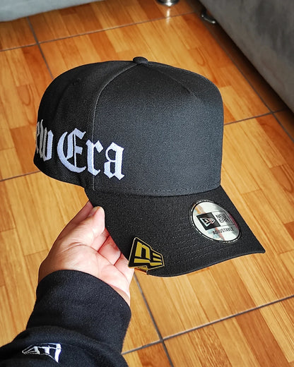 Gorra New Era Japan🇯🇵 Essential Ajustable A-frame negra.