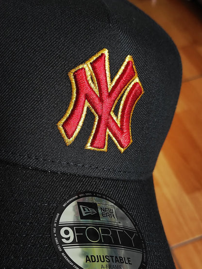 New Era New York Yankees '㊗️' 9FORTY A-Frame Snapback