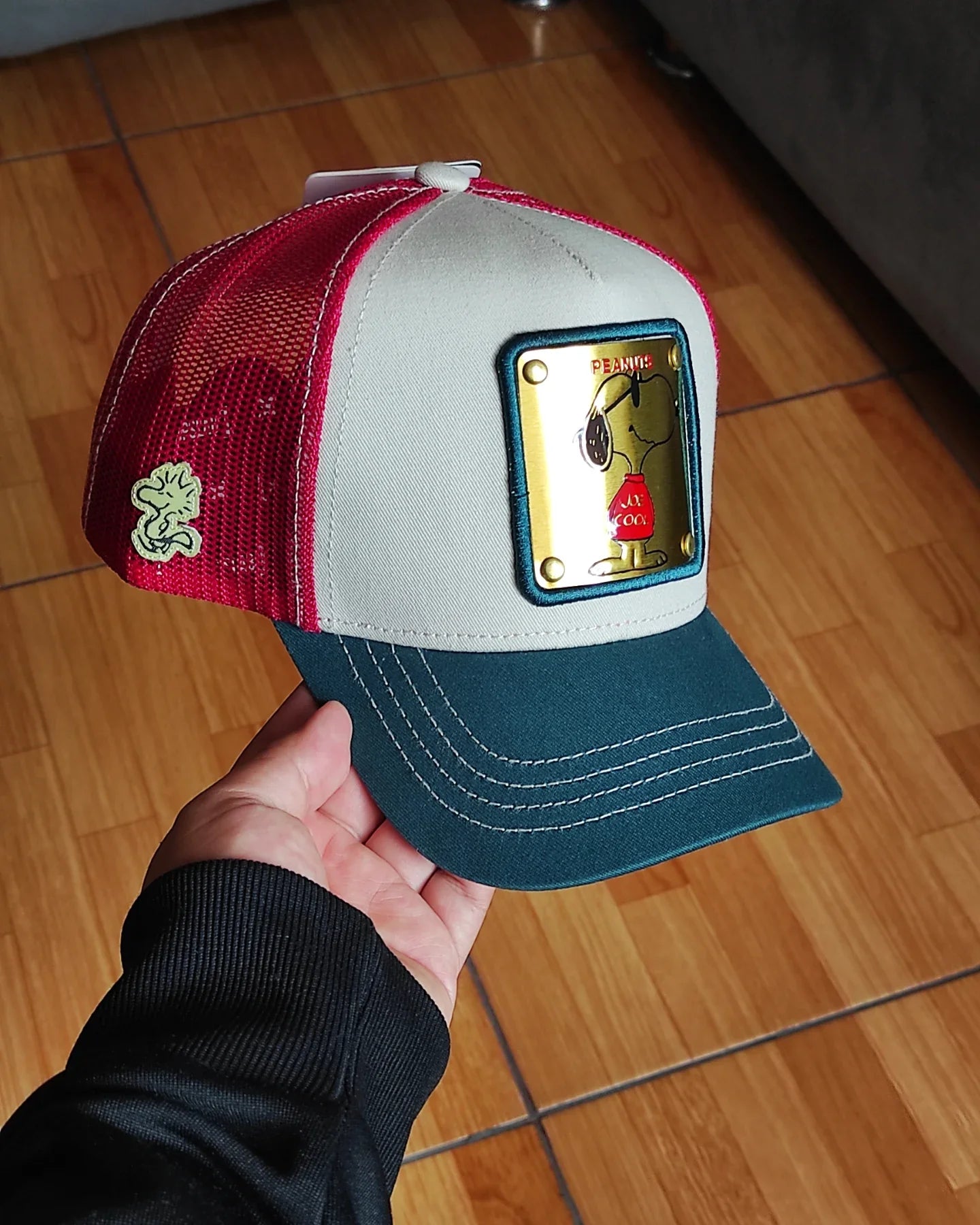 CAPSLAB peanuts Snoopy white red green trucker snapback hat