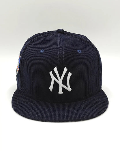 Chicago Bulls OLD SCHOOL CORDUROY SIDE-PATCH Black Fitted Hat by New Era