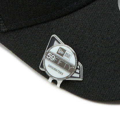Pin Silver metálico New Era Flag