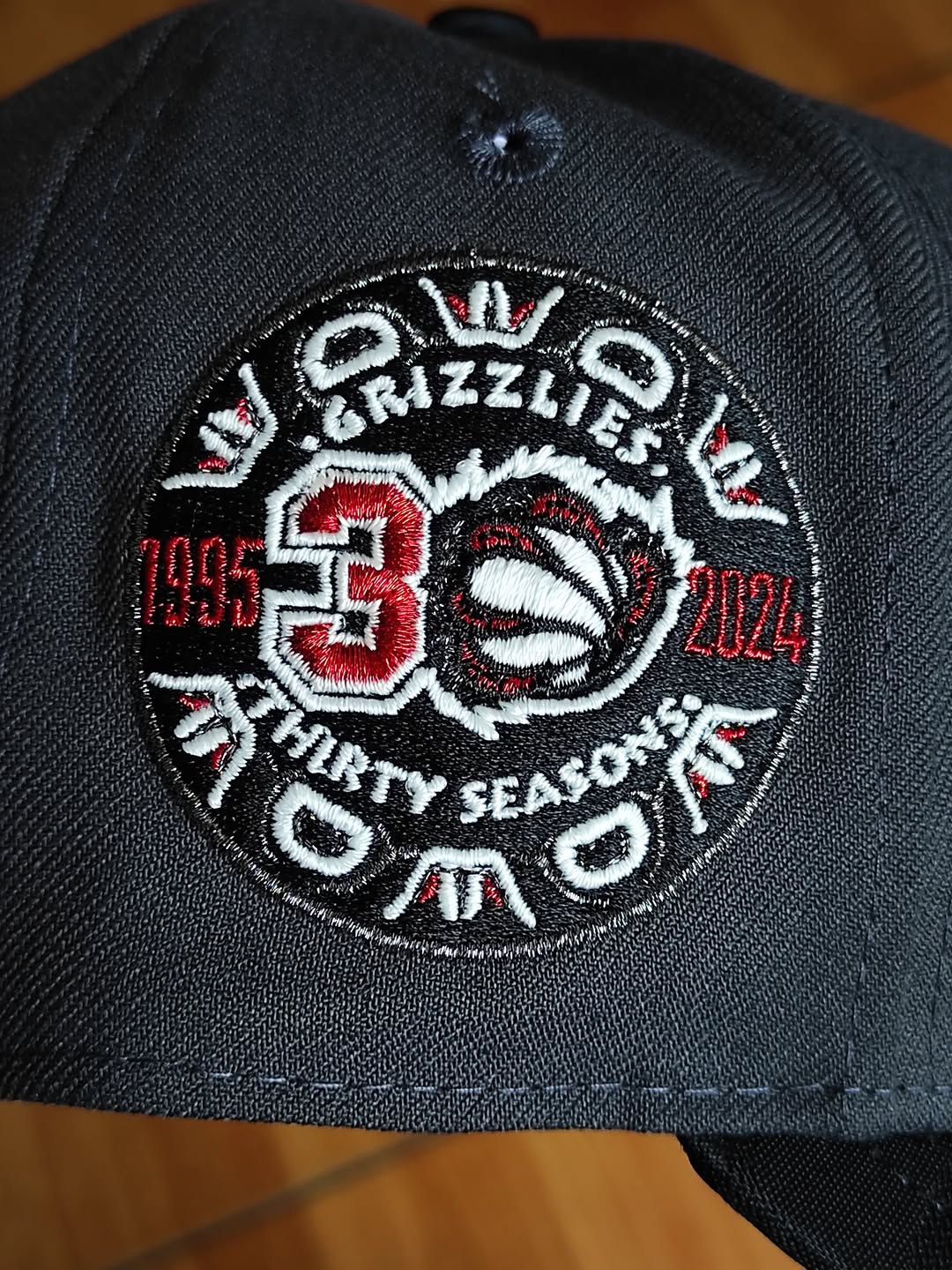 New Era Vancouver Grizzlies 30 Seasons Dark Gray Glow In The Dark Edition 59Fifty Fitted Hat