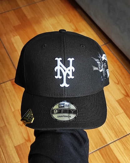 New York Mets Gray Bottom City Art Side Patch New Era 9Fifty Snapback - Black