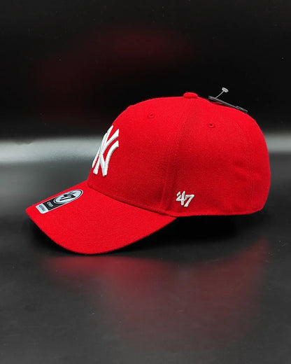 47brand New York Yankees  clasica color Rojo strapback