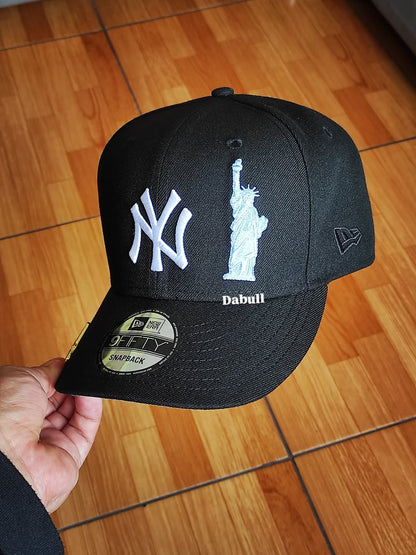 New Era New York Yankees liberty🗽 black sky 9forty snapback 🇺🇸