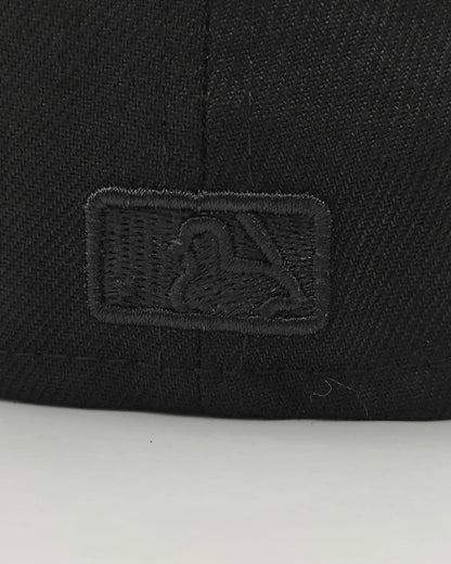 New Era Chicago White sox black on black