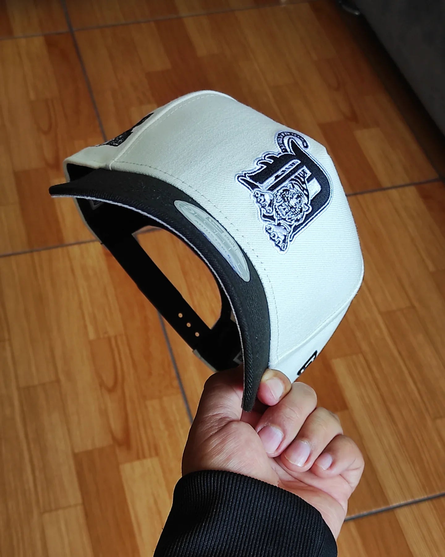 New Era Detroit Tigers  Chrome black  9 FORTY A-FRAME