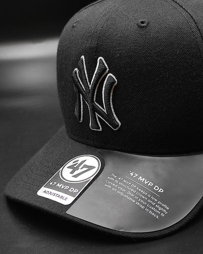47brand New York Yankees cold zone snapback hat