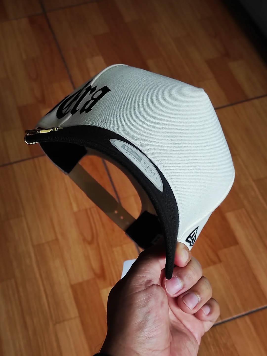 Gorra New Era Japan🇯🇵 Essential Ajustable A-frame chrome negra
